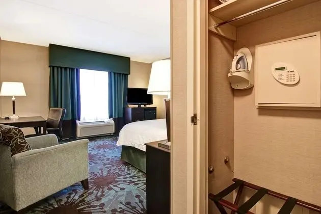 Hampton Inn by Hilton Toronto Airport Corporate Centre - Oda