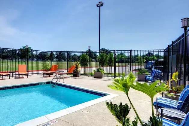 Hampton Inn Houston I-10 East, TX - Havuz