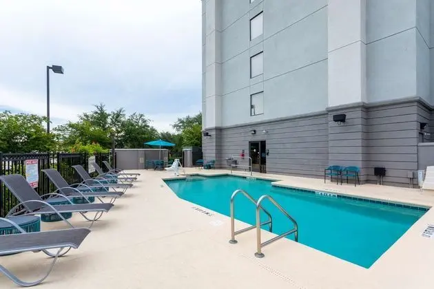 Hampton Inn Jacksonville I-295 East/Baymeadows - Havuz