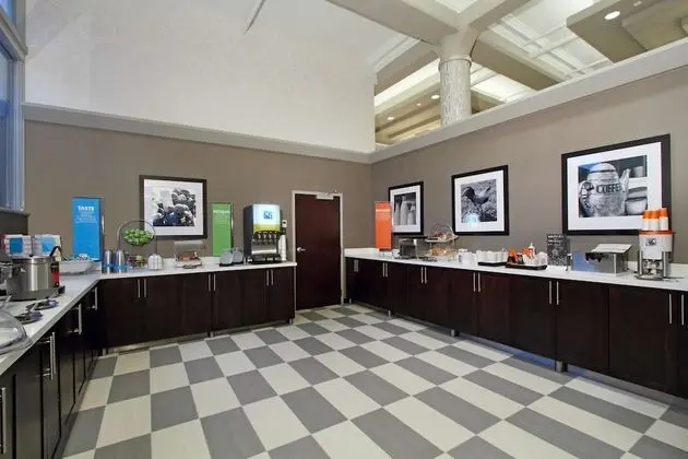 Hampton Inn Kansas City/Downtown Financial District - Yerinde Yemek