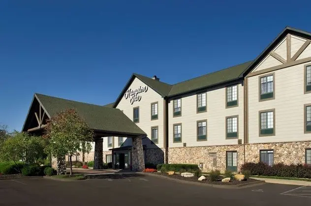 Hampton Inn Kansas City The Legends - Dış Mekan