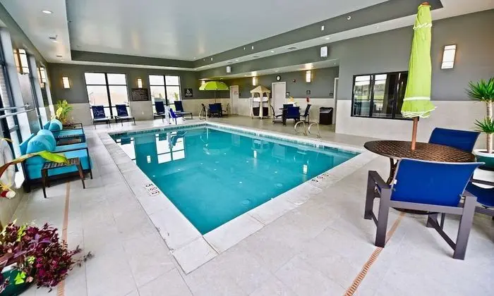 Hampton Inn Kirksville - Havuz