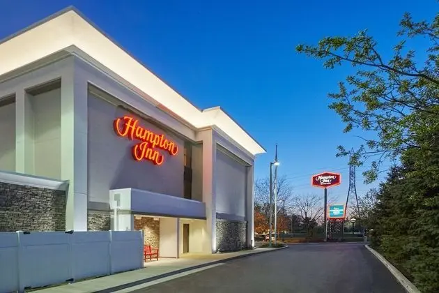 Hampton Inn Lafayette - Dış Mekan