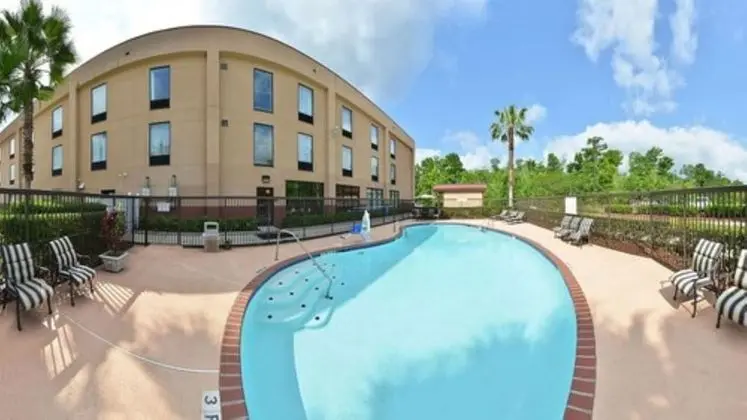 Hampton Inn Laplace - Havuz