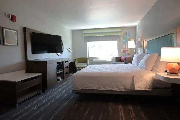 Hampton Inn Lead - Oda
