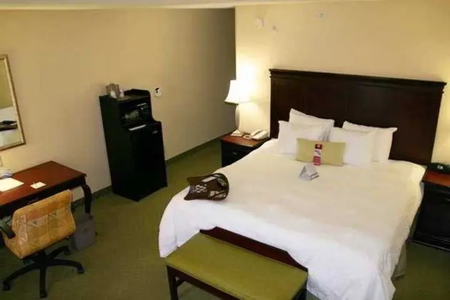 Hampton Inn Lenoir City - Genel