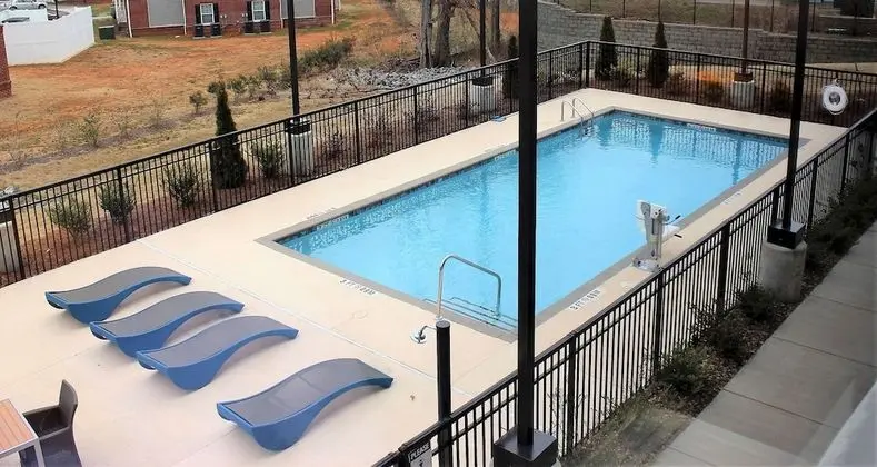 Hampton Inn Lexington, NC - Havuz