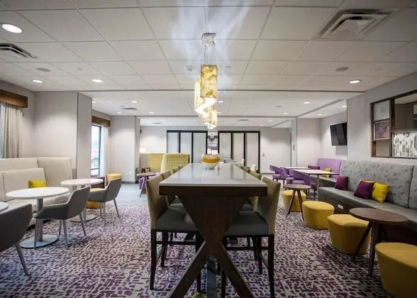 Hampton Inn Lexington, TN - Lobi