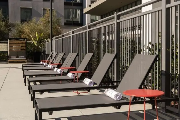 Hampton Inn Long Beach Airport, CA - Havuz