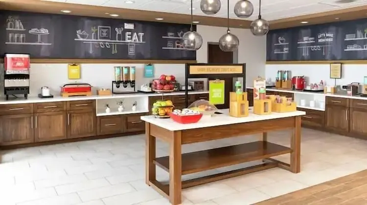 Hampton Inn Longview - Kahvaltı