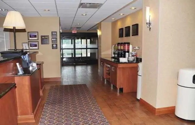 Hampton Inn Macomb 