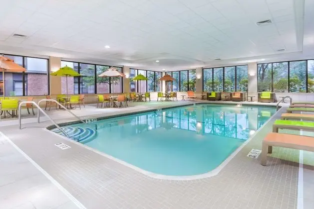 Hampton Inn Marlborough - Havuz