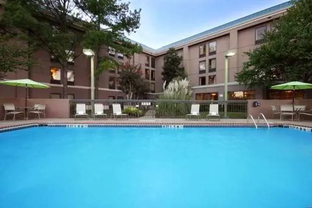 Hampton Inn Memphis-Walnut Grove- Baptist Hospi