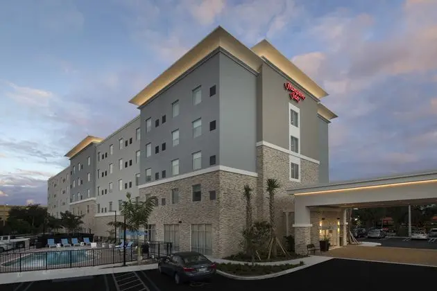 Hampton Inn Miami Airport East