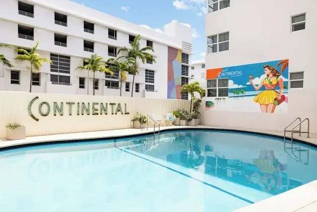Hampton Inn Miami Beach - Mid Beach, FL - Havuz