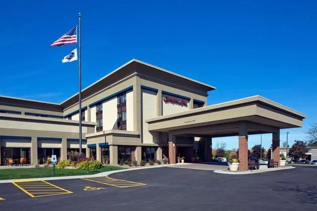 Hampton Inn Milwaukee/Brookfield - Genel