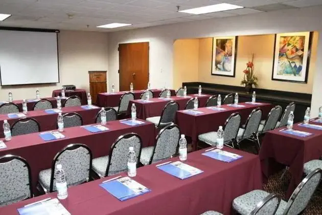 Hampton Inn Monterrey Aeropuerto