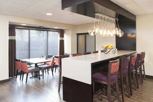 Hampton Inn Muskegon 