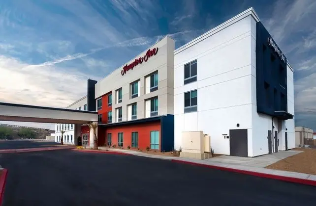 Hampton Inn Needles, Ca - Dış Mekan