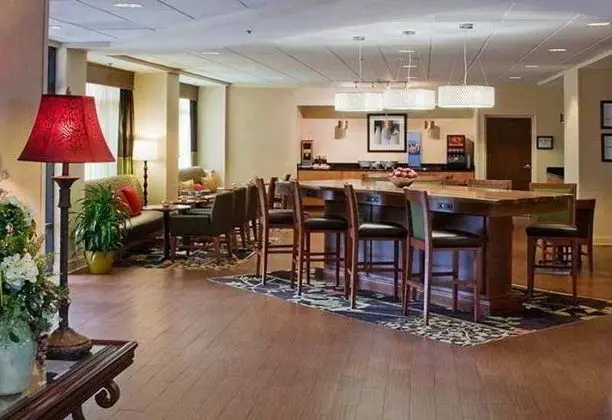 Hampton Inn New Bern - Genel
