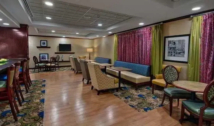 Hampton Inn Newport News Victory Blvd 