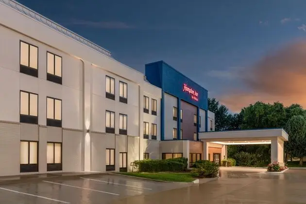 Hampton Inn Olathe - Dış Mekan