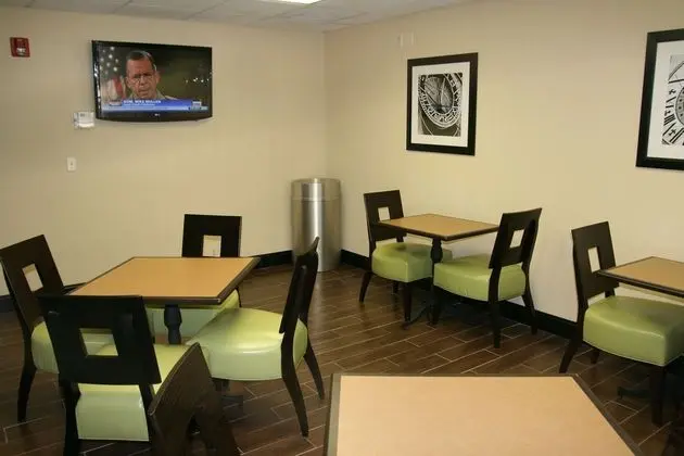 Hampton Inn Olive Branch - Lobi