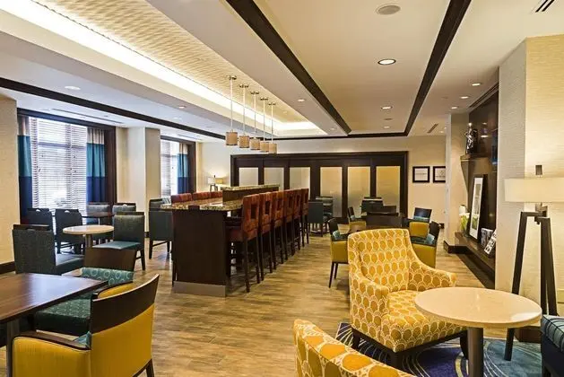 Hampton Inn Ottawa Airport - Genel