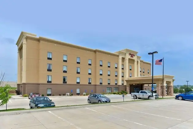 Hampton Inn Ottumwa, IA - Dış Mekan