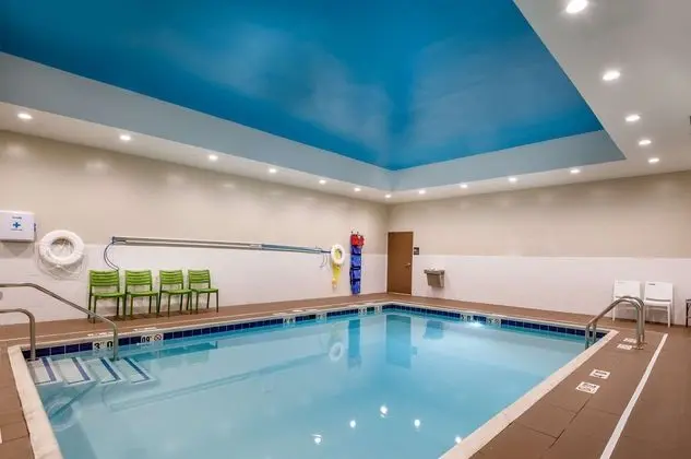 Hampton Inn Paramus, NJ - Havuz