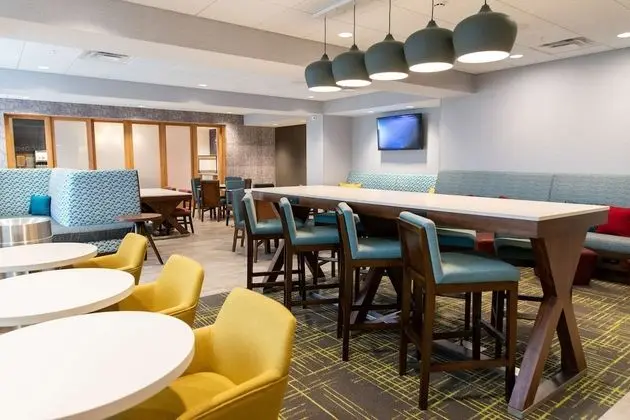 Hampton Inn Paris - Lobi