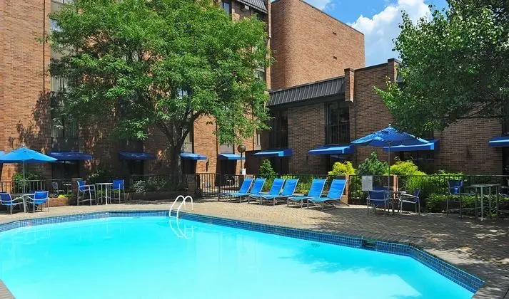 Hampton Inn Parsippany - Havuz