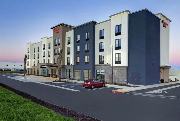 HAMPTON INN PATTERSON CA