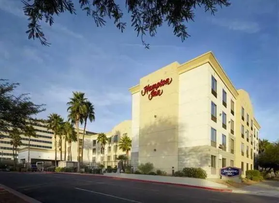 Hampton Inn Phoenix/Biltmore Area