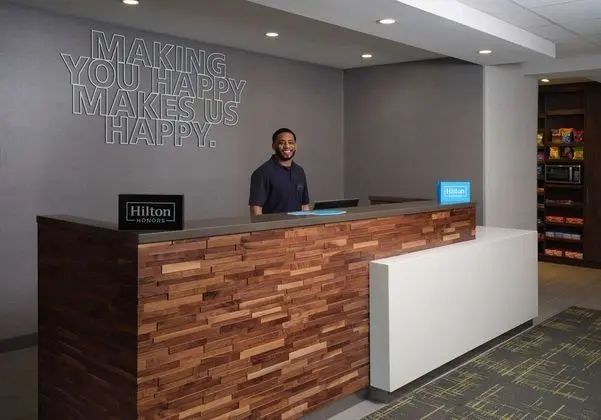 Hampton Inn Pinellas Park St. Petersburg, FL - Lobi