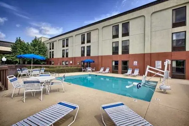 Hampton Inn Raleigh- Garner