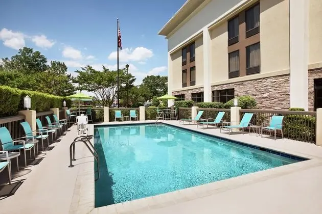 Hampton Inn Richmond-North/Ashland - Havuz