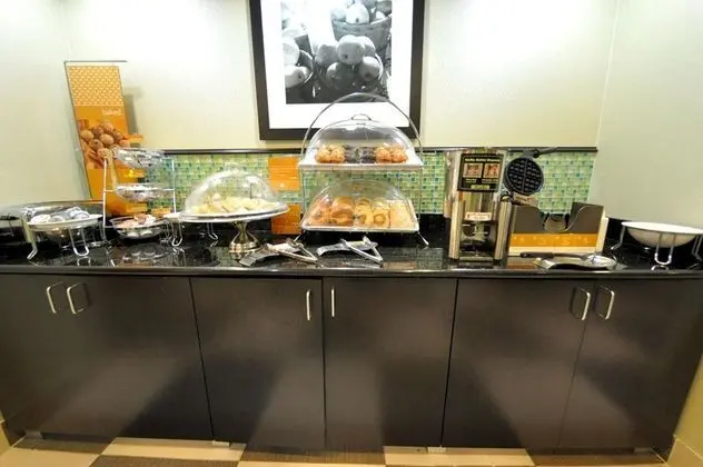 Hampton Inn Richmond - South
