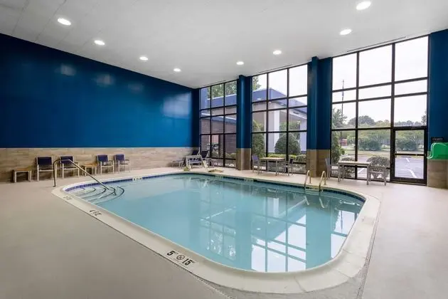 Hampton Inn Richmond Southwest Hull Street - Havuz