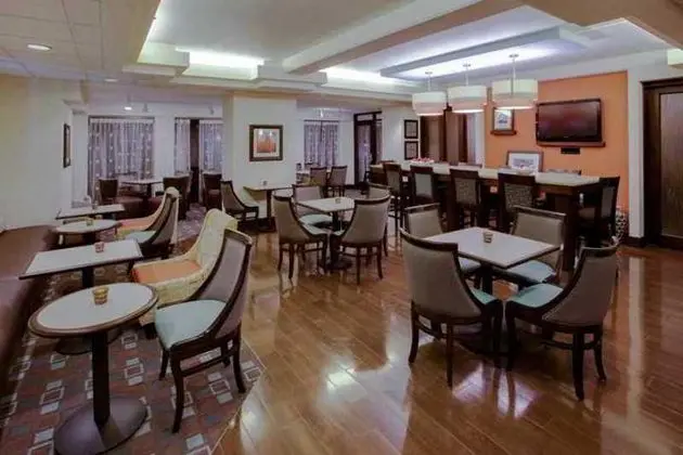 Hampton Inn Richmond-West