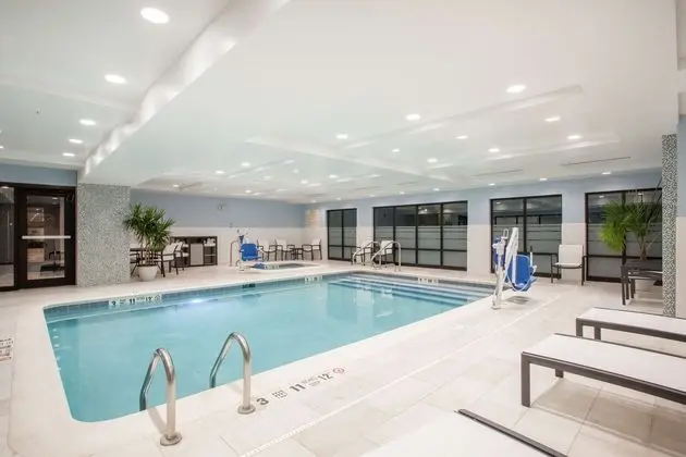 Hampton Inn Rochester Penfield, NY - Havuz