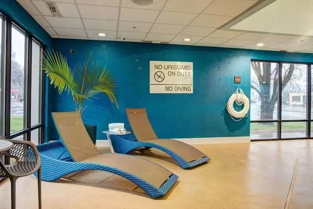 Hampton Inn Rochester-South - Havuz