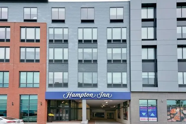 Hampton Inn Salem - Dış Mekan