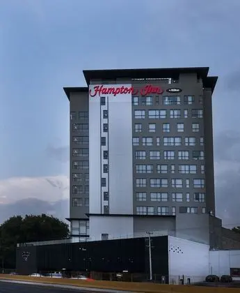 Hampton Inn San Luis Potosi - Dış Mekan