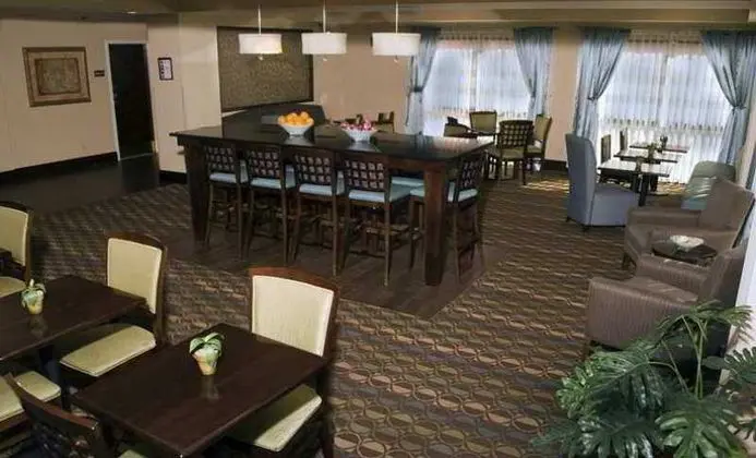 Hampton Inn Sanford - Genel