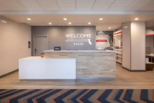 Hampton Inn Santa Cruz West, CA - Lobi