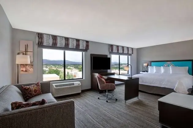 Hampton Inn Santa Fe South
