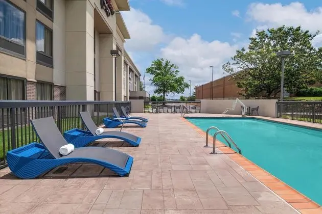 Hampton Inn Southaven - Havuz