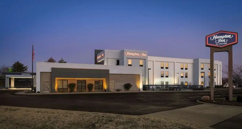 Hampton Inn Springfield - Dış Mekan