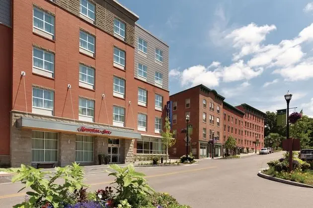 Hampton Inn St Albans, VT - Dış Mekan
